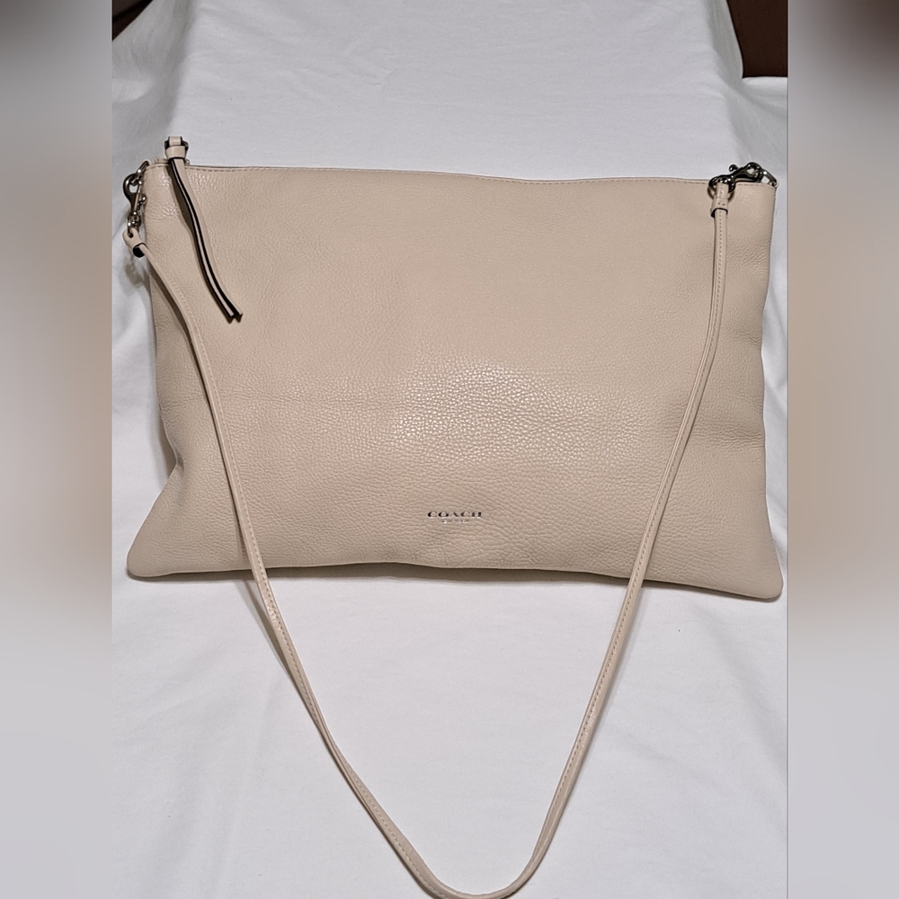 COACH Bleecker Daily Shoulder Bag Style 29461 in Ecru Leather EUC - Picture 3 of 16